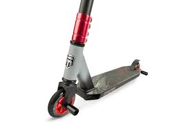 R6314AZ MONGOOSE Rise 100 Pro Freestyle Scooter Black / Red